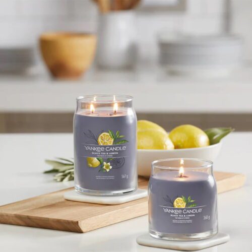 Vela Black Tea & Lemon Yankee Candle