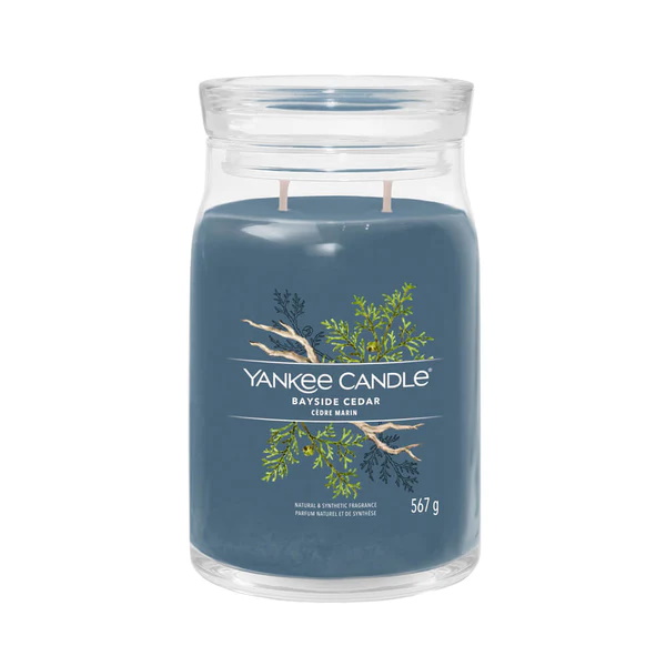 Vela Bayside Cedar Yankee Candle