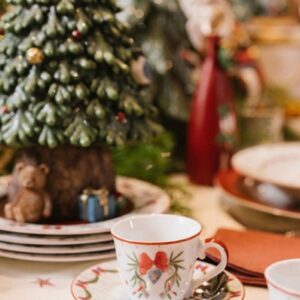 Conjunto de Duas Chávenas de Café com Pires e Caixa