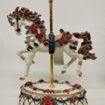 Cavalo de Carrossel com Música
