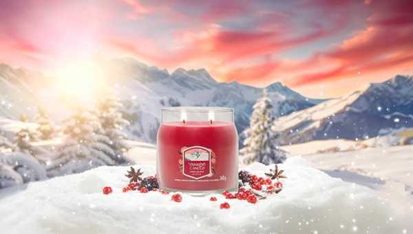 Yankee Candle- Santa on Skis