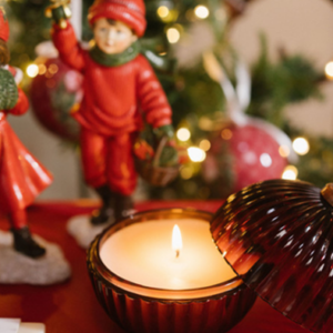 Vela Perfumada Formato Bola de Natal -180g