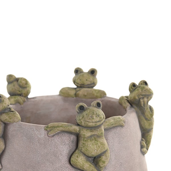 Vaso de Cimento Decorado com Figuras de Sapos